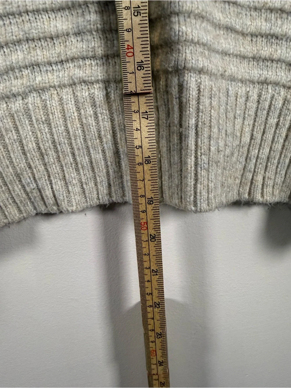 Cozy V-Neck Ribbed Sweater - Cream